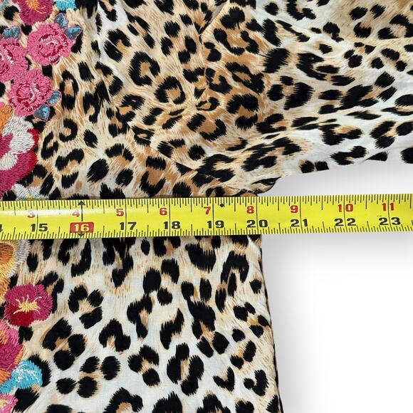 Savanna Jane Leopard Print Floral Embroidered V-Neck Bell Sleeve Tunic Size M - Picture 10 of 11